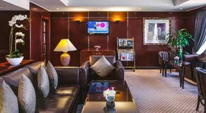 Corniche Hotel Abu Dhabi - Image 4