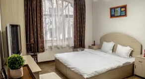 Happy Accomodation - Image 2