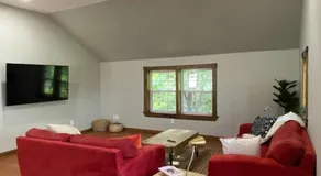 ENTIRE 2-BEDROOM TOWNHOUSE ON a RUSTIC FARM - A - Image 2