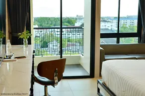 NORN Canalside Bangkok Hotel โรงแรมนอนริมคลอง - Image 3