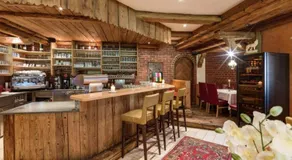 Sidan Hotel Restaurant & Pizzeria - Image 4