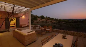 Roxanne's Olive Grove House - Image 3