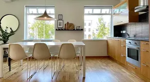 Townhall apartment - Image 2