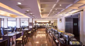 Twinstar Hotel - Image 2
