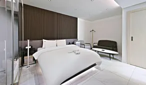 Rendezvous Hotel - Image 2