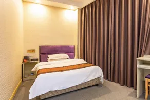 7 Xi Hotel - Image 2