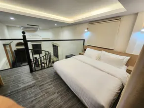 Kenton House - Image 2