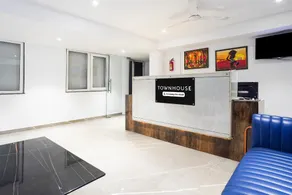Townhouse Central Bazar Road Ramdaspeth - Image 3