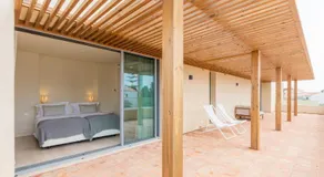 White Shell Beach Villas - Image 4