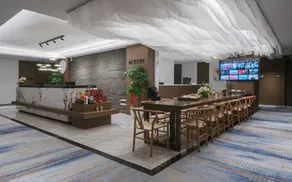 Luzhou Hanyun Sky Hotel (Jiangyang District Shuijinggou Branch) - Image 3