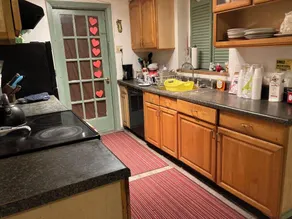 Vacation HomeStay Rental Rooms - Image 3