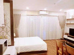 YR Hotel & Apartments - Image 2