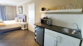 Point Village Hotel and Self Catering - Image 2
