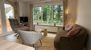 Luxe chalet met ruime veranda & airco, vlakbij Toverland - Image 2