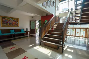 Dago's Hill Hotel - Image 5