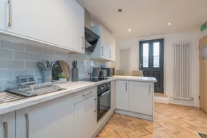 Heritage Serviced Suites - Serviced Apartments - Image 4