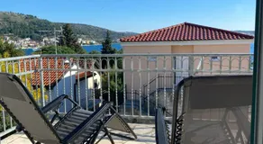 KN House with two apartments near sea - Image 5