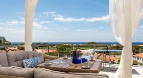 Voll ausgestattete Villa mit Terrasse, Garten und privatem Pool | Nah am Strand - Image 2