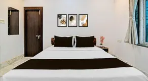 Hotel AI Near Shalimar railway station - Image 3
