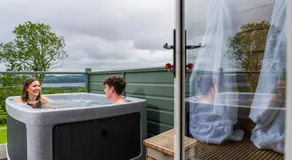 Bonnie Barns - Adults Only Luxury Lodges with hot tubs - Image 5