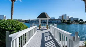 SOUTH BAY BY THE GULF- Private beach access, Community pool, Foosball - Image 4