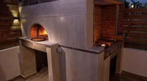 Woodoven home - pool, bbq & outdoor cinema - Image 5