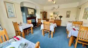 Cleave Court Guest House - Image 3