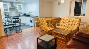 Entire 3 bedroom Apartment in Manchester - Image 2