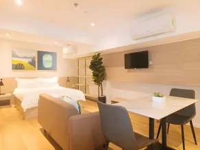 Snooze Inn & Suites - Image 2