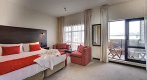 Ava Lodge - Image 2