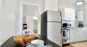 Global Cup Relaxing 1 BR near Lower Greenville Free Parking - Image 3