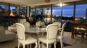 Inner City Harbour Views With Parking - Image 4