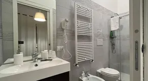 La Maison - Image 2