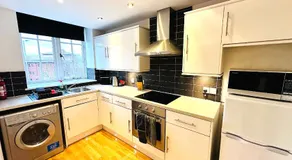 West Street Mews - Serviced Accommodation - Image 2