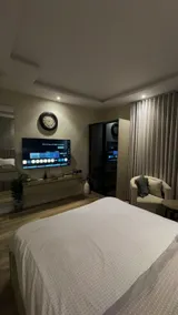 استديو بأثاث انيق وموقع مميز - Image 2