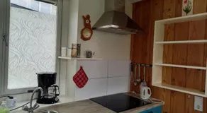 Room by the sea - Image 5