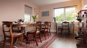 Bridge Street Townhouse - Image 5