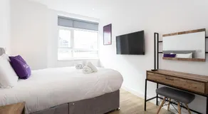 Pillo Rooms Serviced Apartments - Manchester Arena - Image 2