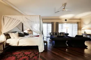Safari Park Hotel - Image 2