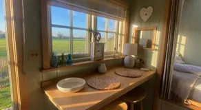 Happy Place Shepherds Hut - Image 2