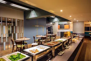 Metro Hotel - Image 4
