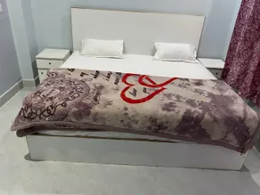 MAX HOTEL - Image 2