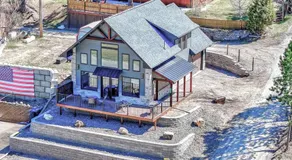 The Gold Hill Chalet - Image 5
