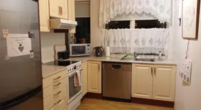 Un appartement d'une chambre à coucher, voiture inclus - Image 4
