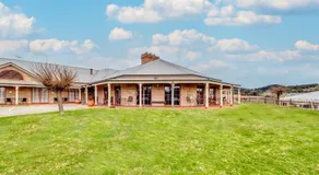 Bowen Inn Motel - Image 5