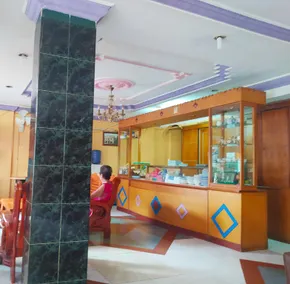 OYO 91253 Hotel Andi - Image 2