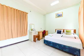 Urbanview Hotel Bartu Moh Toha Bandung by RedDoorz - Image 1