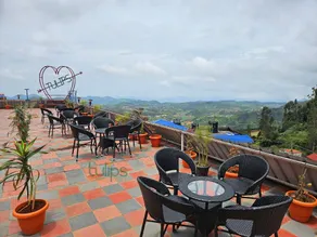 TULIPS VILLAGE RESORTS - A Valley View Abode - Image 5