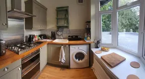 Spacious Guest Flat near Roundhay Park - Image 3