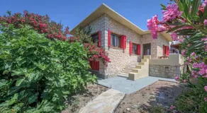 Bougainvillea central Seaview Home in Milos - Image 4